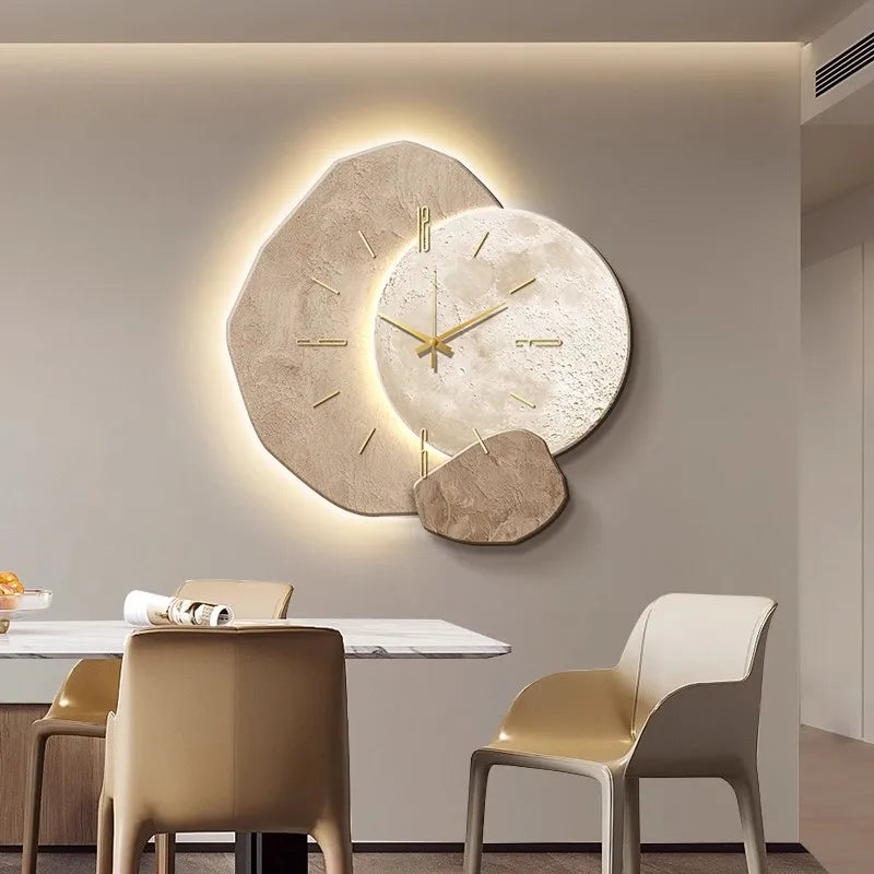Skandinavisk Lyx Väggklocka – Modern Design med LED-belysning